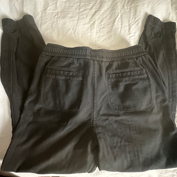 Athleta Farallon Jogger in Black Sz 0 - Picture 4 of 7